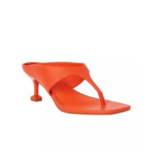 NIB Katy Perry Oceanside Low Rise Thong Sandals Flame Red 11M 2.5" Sculpted Heel